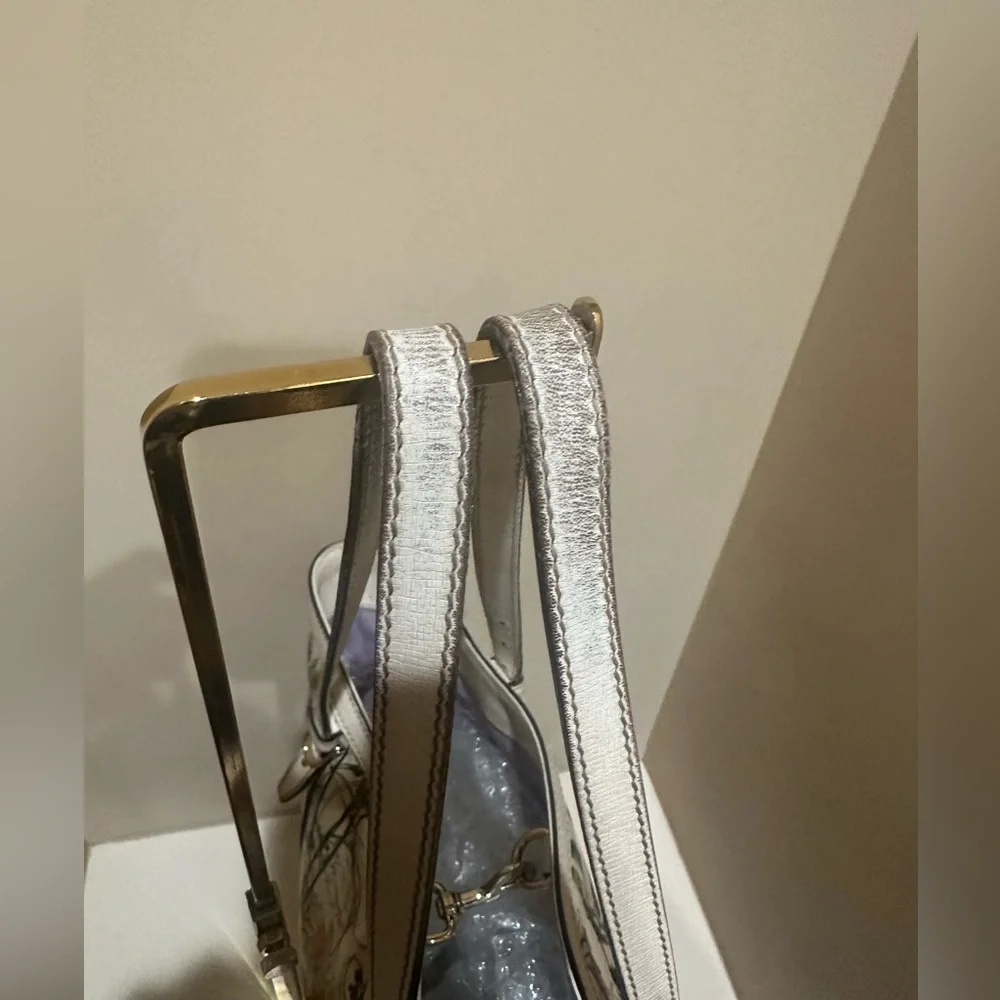 Gucci Flora Infinity Medium Tote Off
White - Picture 3 of 16